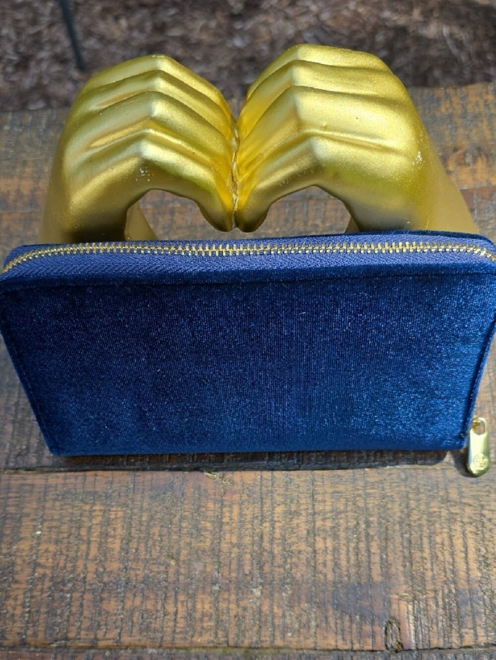 Adrienne Vittadini Navy Blue Velvet Zip Wallet - Picture 3 of 5